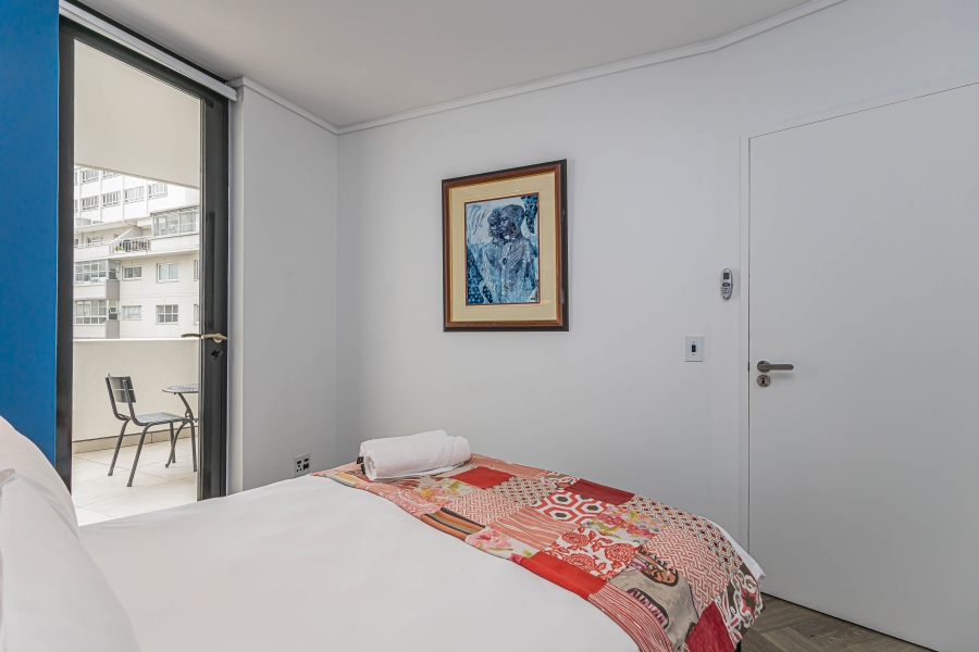 1 Bedroom Property for Sale in Sea Point Western Cape